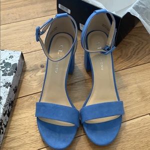 Brand New CL by Laundry Jody Blue Suede Heels 7.5